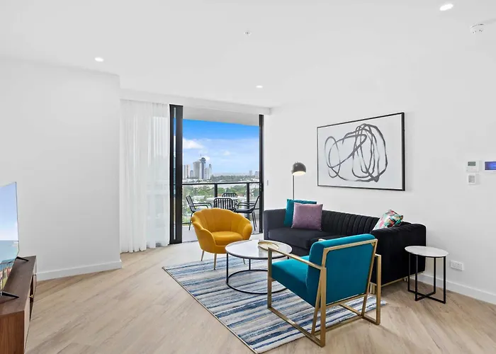 Luxury 2-Bedroom Apartment - Tryp Hotel
